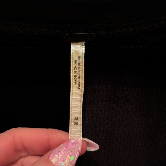 Free People Thermal Waffle Knit Lace Cuff Curved Hem Faded Black Women's Size M - Picture 6 of 12